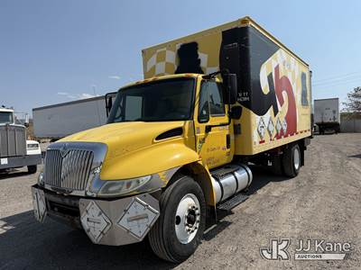 2007 International 4300 Van Body Truck