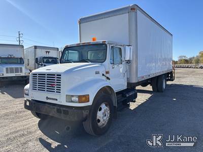 2001 International 4700 Van Body Truck