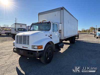 2000 International 4700 Van Body Truck