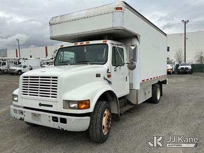 2000 International 4700 Van Body Truck