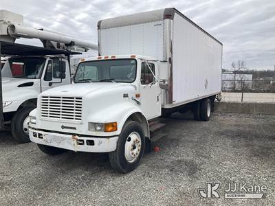 1999 International 4700 Van Body Truck