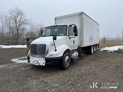 2009 International 8600 Van Body Truck
