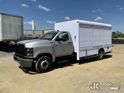 2022 International CV515 Van Body Truck