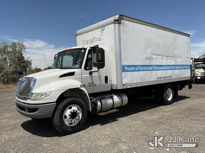 2016 International DuraStar 4300 Van Body Truck