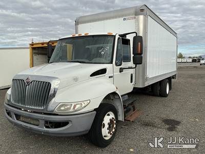 2014 International 4300 DuraStar Box Truck