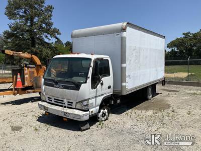 2006 Isuzu NPR Van Body Truck