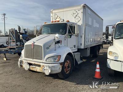 2009 Kenworth T300 Van Body Truck