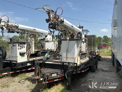 Altec DB37, 3,800 Lb Back Yard Digger Derrick