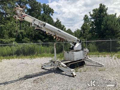 Altec DB37, 3,800 Lb Back Yard Digger Derrick