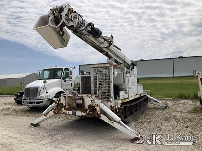 Altec DM47-TR, 23,790 Lb Digger Derrick