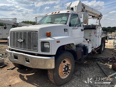 Chevrolet C7500 Tracked Digger Derrick