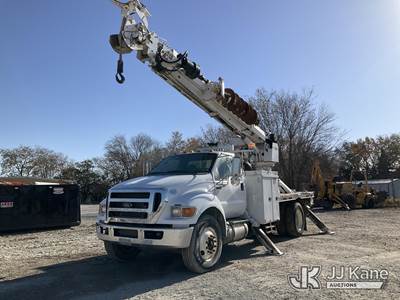 Altec DC47-TR, 23,790 Lb Digger Derrick
