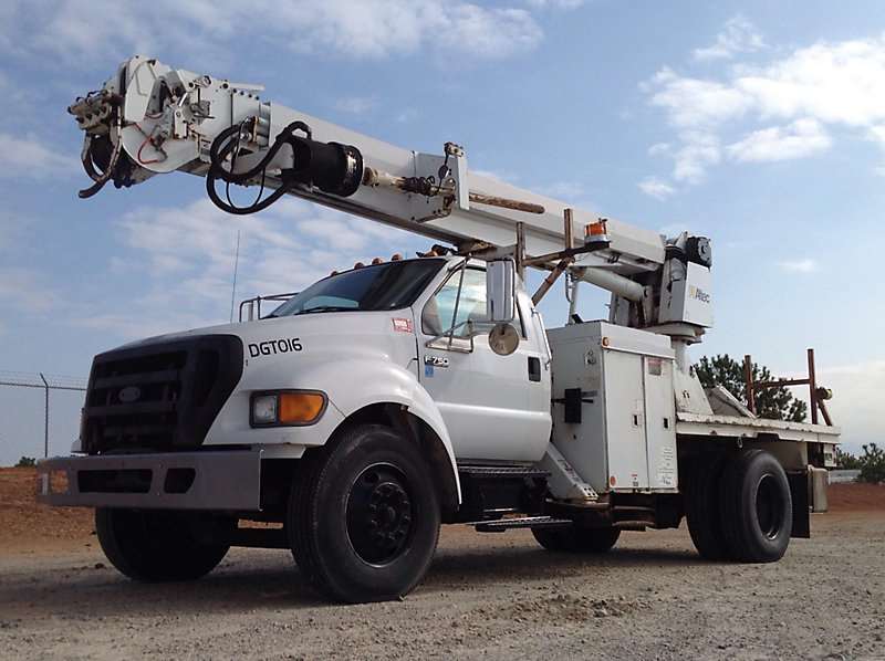 2007 Ford F750 Digger Derrick Truck For Sale, 121,849 Miles Villa Rica, GA 9042379