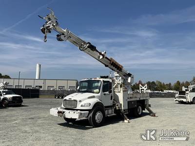 Freightliner M2 106 Tracked Digger Derrick