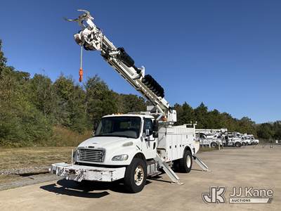 Freightliner M2 106 Tracked Digger Derrick
