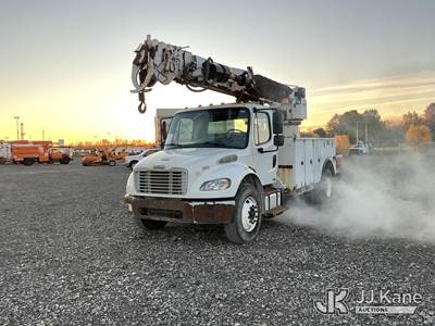 Freightliner M2 106 Tracked Digger Derrick