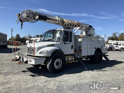 Altec DM47-BBR, 17,730 Lb Digger Derrick