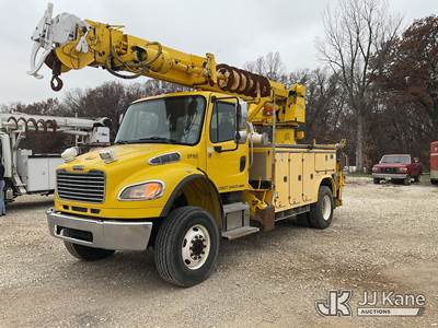 Altec DM47T, 23,790 Lb Digger Derrick