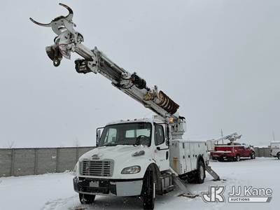 Altec DM47BR, 17,730 Lb Digger Derrick