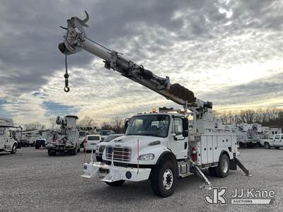 Altec DM47TR, 23,790 Lb Digger Derrick