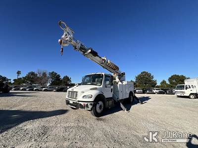 Altec DM47B-TR, 23,790 Lb Digger Derrick