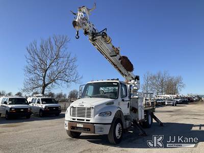 Altec DM47-TR, 23,790 Lb Digger Derrick