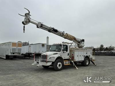 Altec DM47-TR, 23,790 Lb Digger Derrick