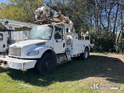 Freightliner M2 106 Tracked Digger Derrick