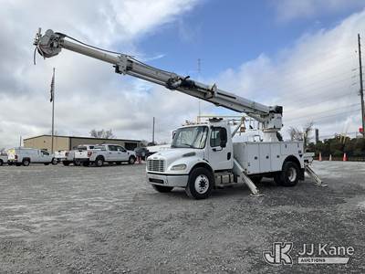 Altec DM47B-TR, 23,790 Lb Digger Derrick