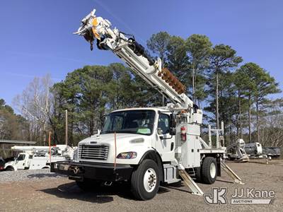 Altec DM47B-BR, 17,730 Lb Digger Derrick