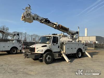 Altec DM47B-TR, 23,790 Lb Digger Derrick