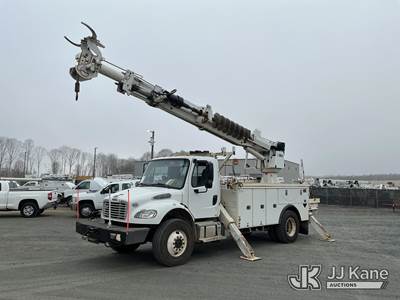 Altec DM47B-TR, 23,790 Lb Digger Derrick
