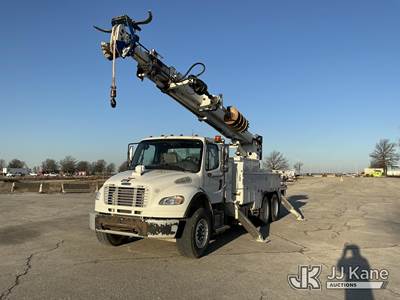 Altec D3055B- TR, 26,570 Lb Digger Derrick