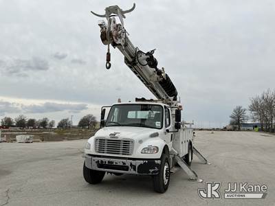 Altec DM47B-TR, 23,790 Lb Digger Derrick