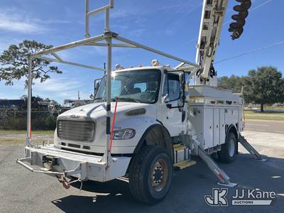 Altec DM47TH, 23,790 Lb Digger Derrick