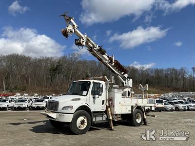Altec DM45-BC, 19,460 Lb Digger Derrick