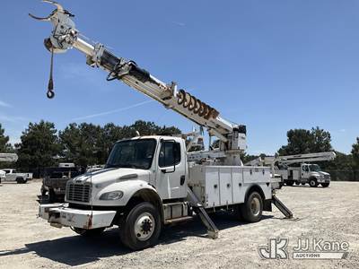 Altec DM47-TR, 23,790 Lb Digger Derrick