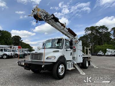 Altec DM47B-BR, 17,730 Lb Digger Derrick