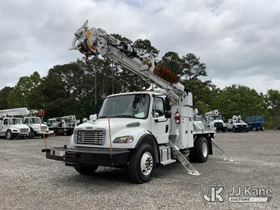 Altec DM47B-BR, 17,730 Lb Digger Derrick