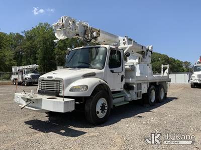 Altec D945, 27,070 Lb Digger Derrick