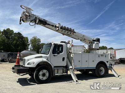Altec DM47B-TR, 23,790 Lb Digger Derrick