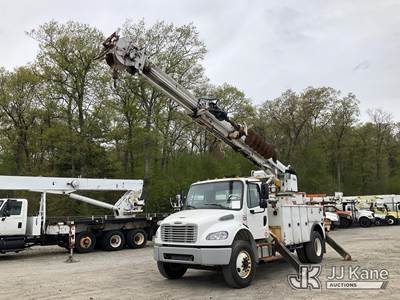 Altec DC47TR, 23,790 Lb Digger Derrick