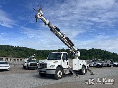 Altec DM47B-TR, 23,790 Lb Digger Derrick