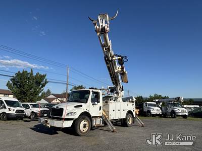 Altec DM47B-TR, 23,790 Lb Digger Derrick