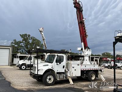Altec DC45BR, 19,460 Lb Digger Derrick