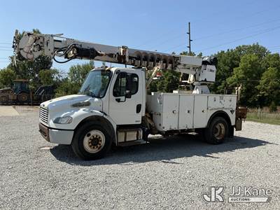 Altec DM47-TR, 23,790 Lb Digger Derrick