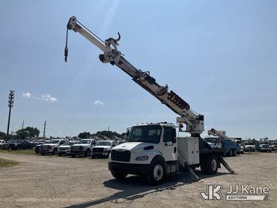 Altec DC47-TR, 23,790 Lb Digger Derrick