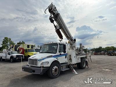 Altec DM45 TC, 26,790 Lb Digger Derrick
