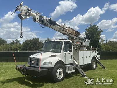 Altec DM47BTR, 23,790 Lb Digger Derrick