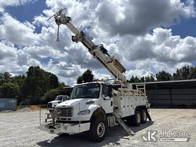 Altec D2050-BC, 24,880 Lb Digger Derrick